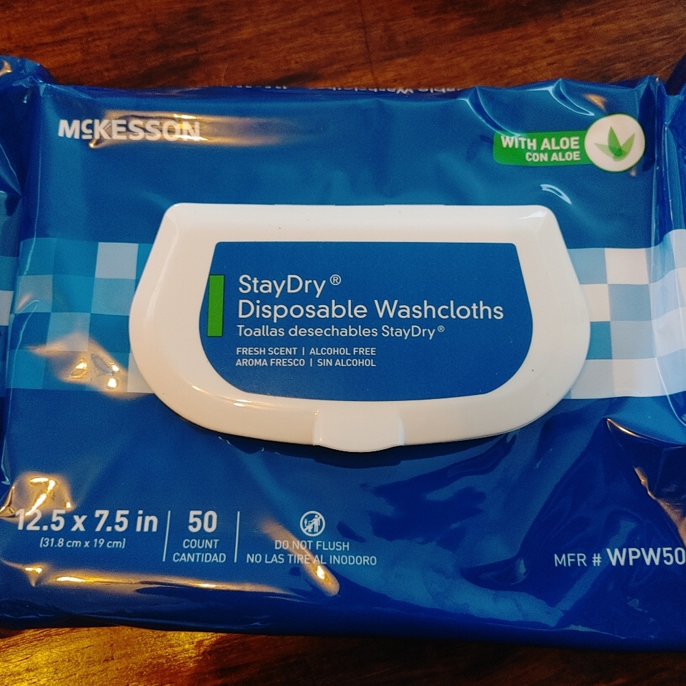 100 count Disposable Washcloth McKesson Stay Dry